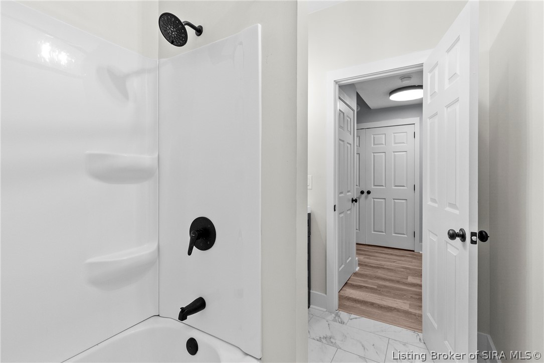 925 E 7th Street 104 Property Photo 14