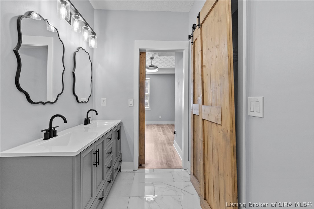925 E 7th Street 104 Property Photo 23