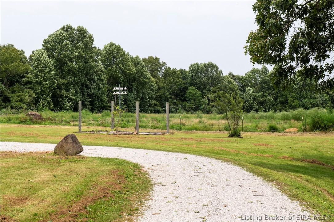 2306 E Mount Sterling Road Property Photo 8