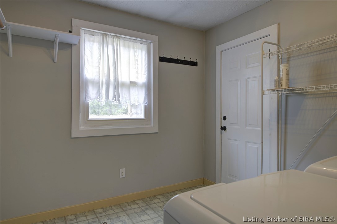 2306 E Mount Sterling Road Property Photo 25