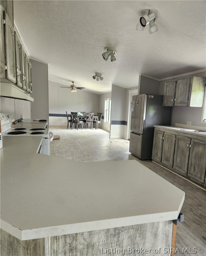 2614 Old Highway 135 Sw Property Photo 5