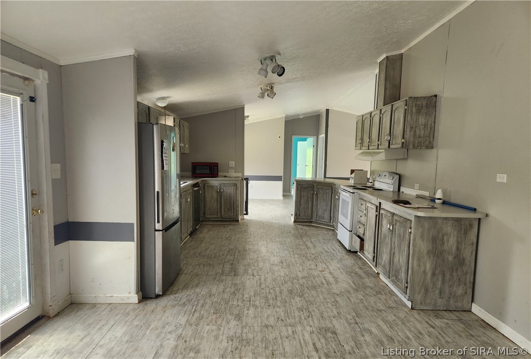 2614 Old Highway 135 Sw Property Photo 6