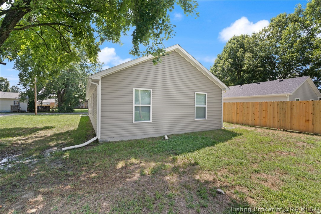 67 E Madison Street Property Photo 2