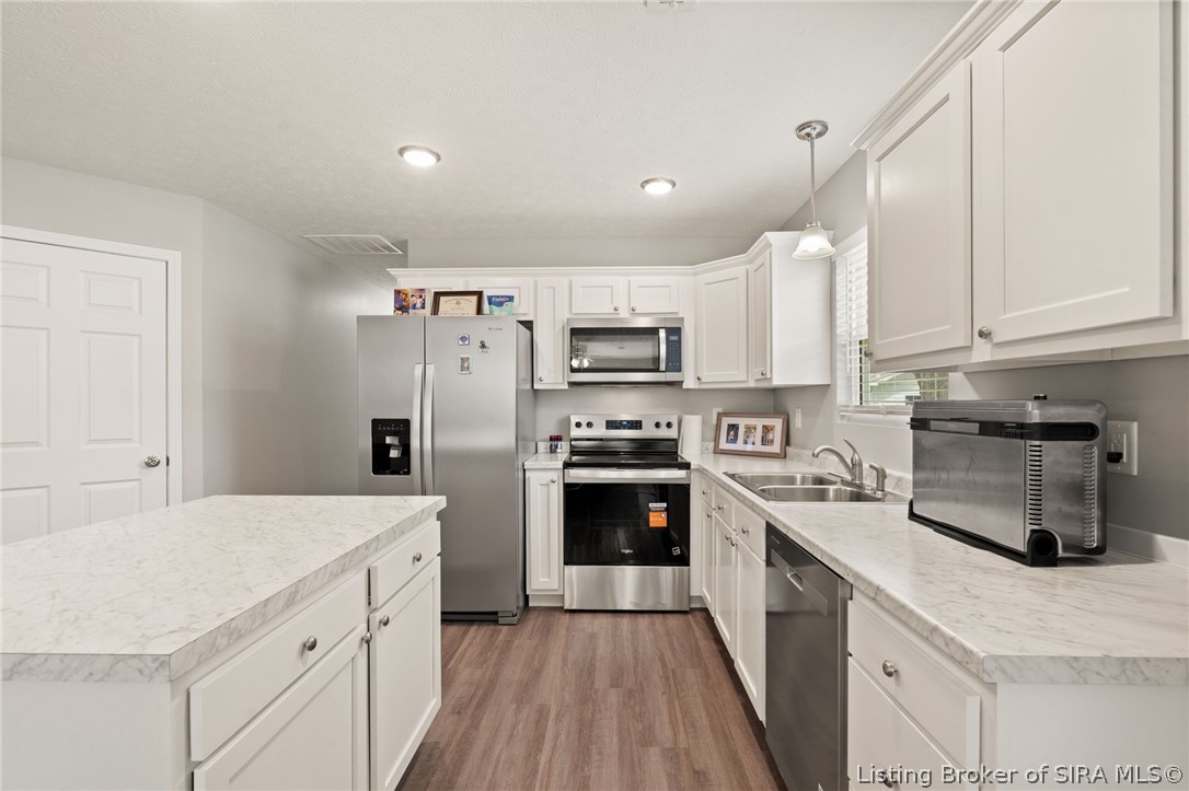 67 E Madison Street Property Photo 9