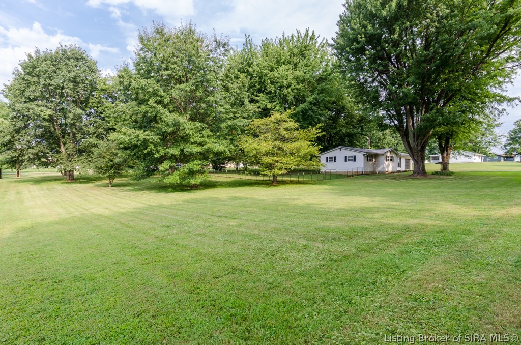 2376 N Eunice Drive Property Photo 3