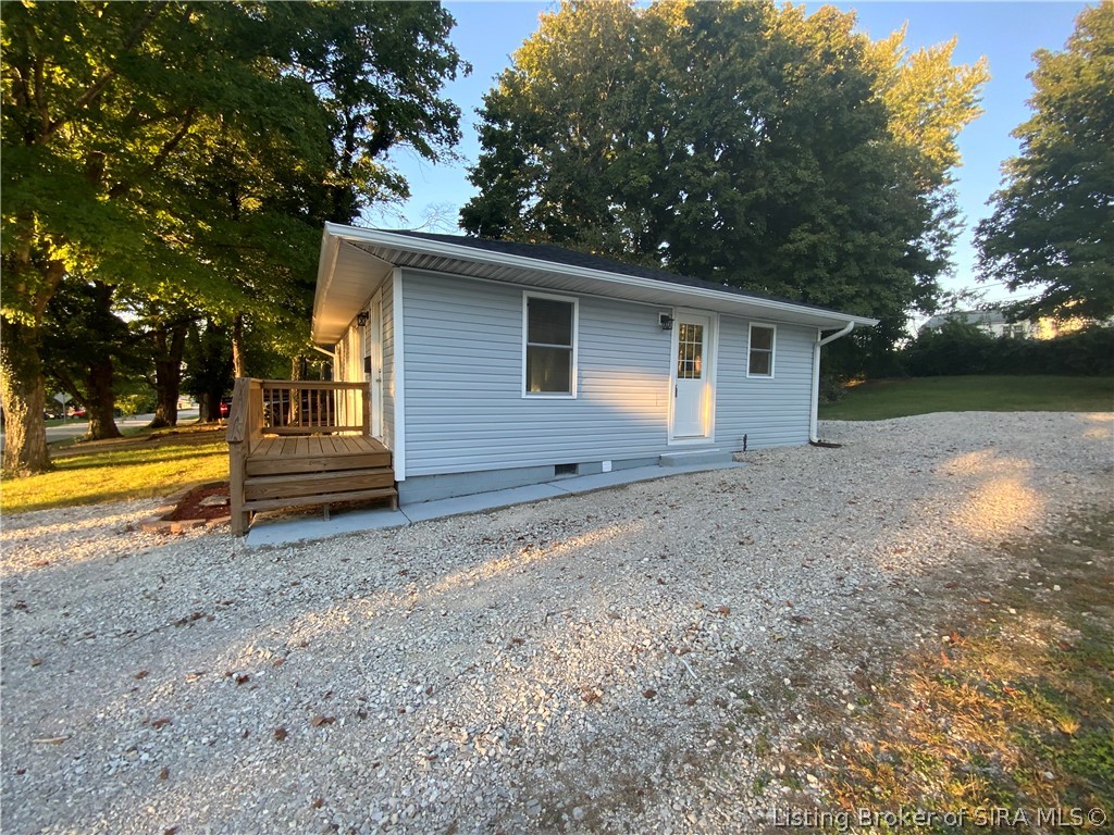 606 Ridgeview Drive Property Photo 2