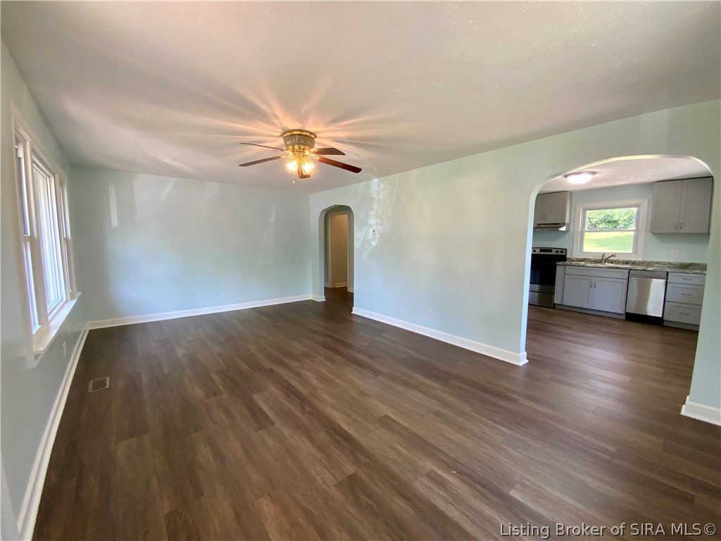 606 Ridgeview Drive Property Photo 5