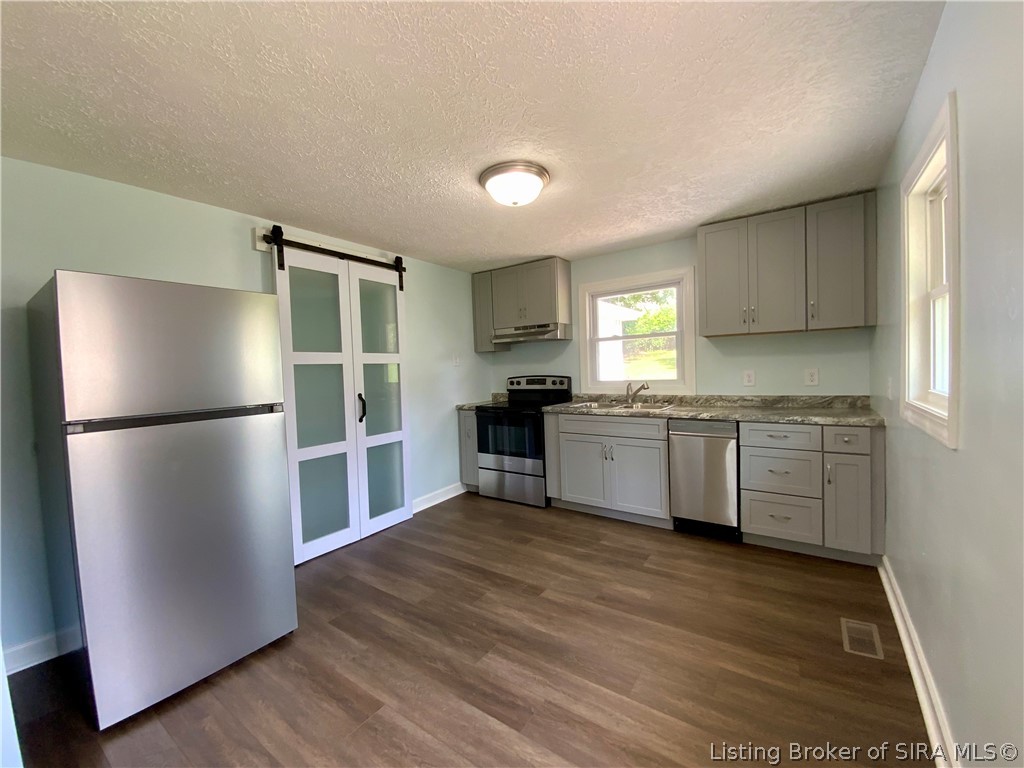 606 Ridgeview Drive Property Photo 11