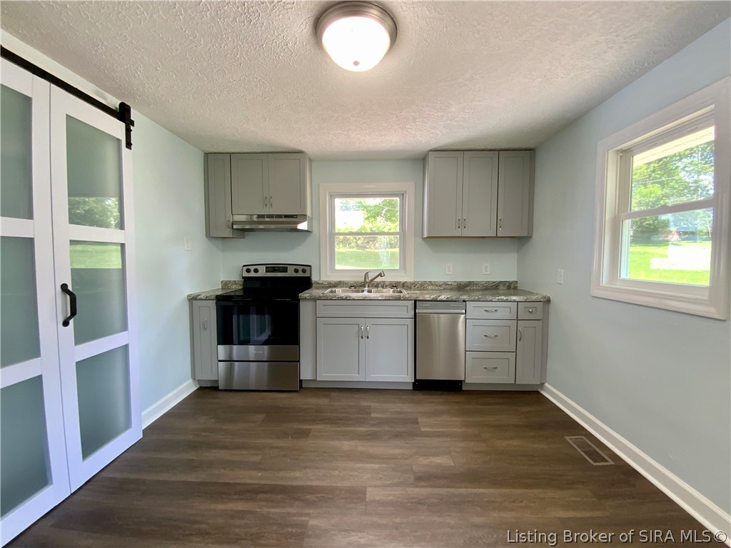 606 Ridgeview Drive Property Photo 12