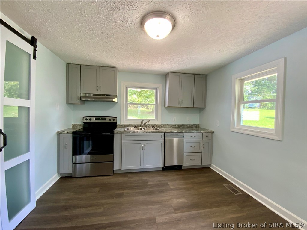 606 Ridgeview Drive Property Photo 20