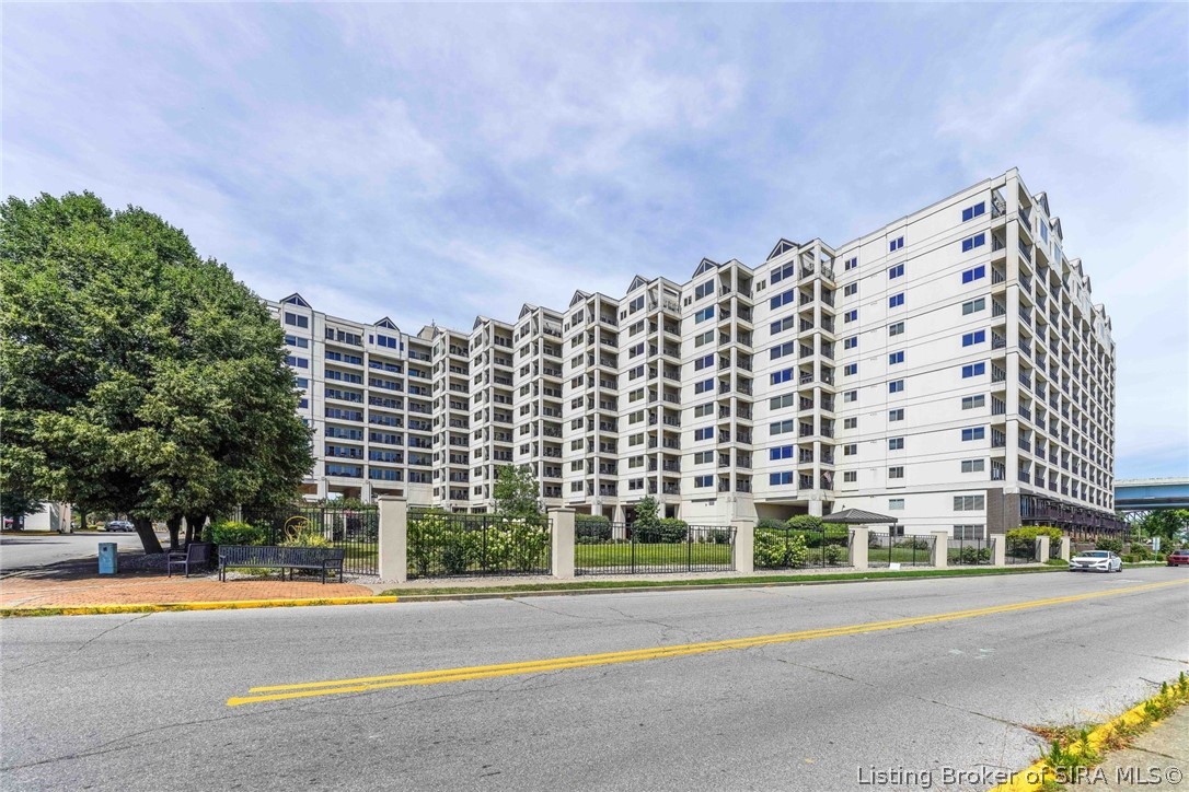 1 Riverpointe Plaza 907 Property Photo 1