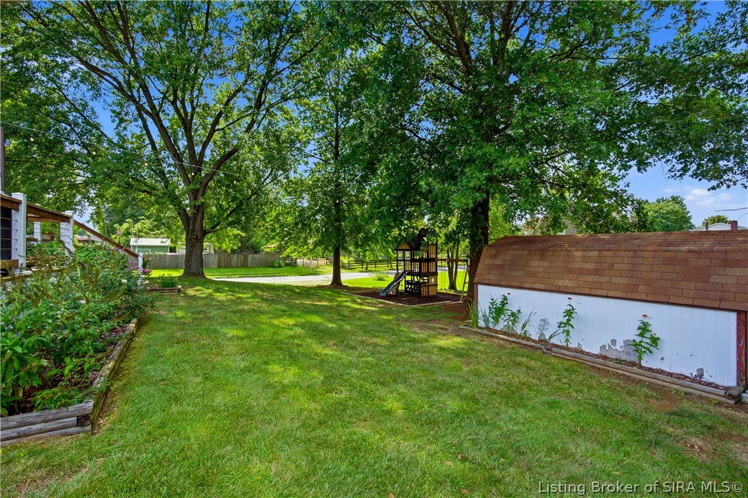 302 Bates Drive Property Photo 41