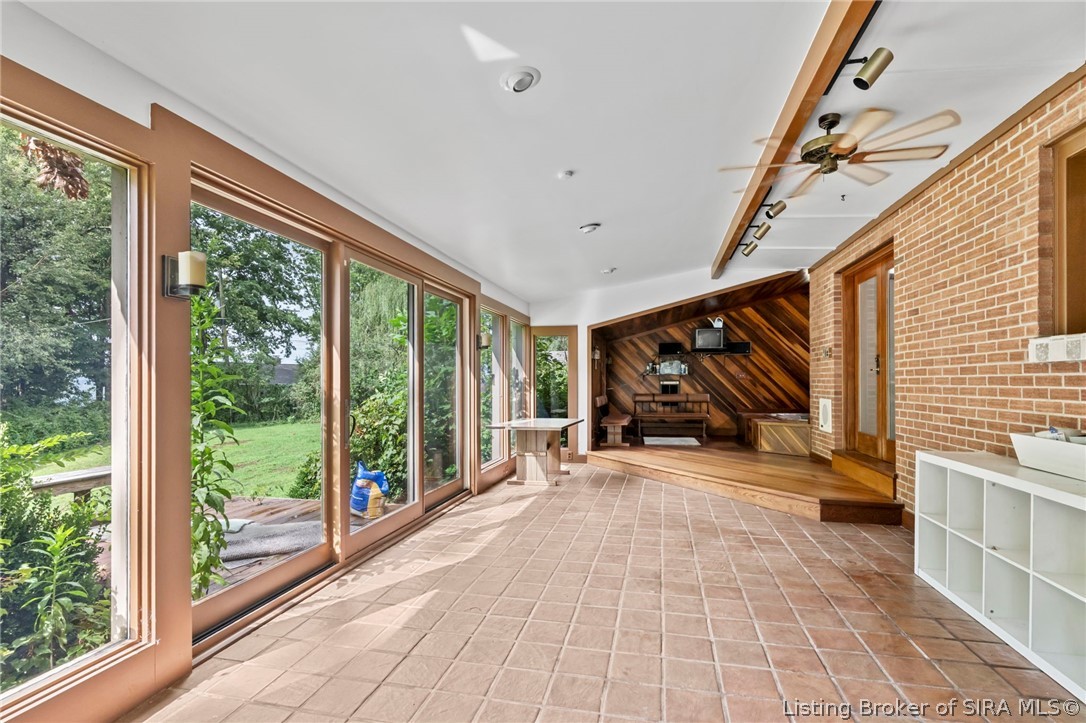 306 Fairmount Drive Property Photo 17