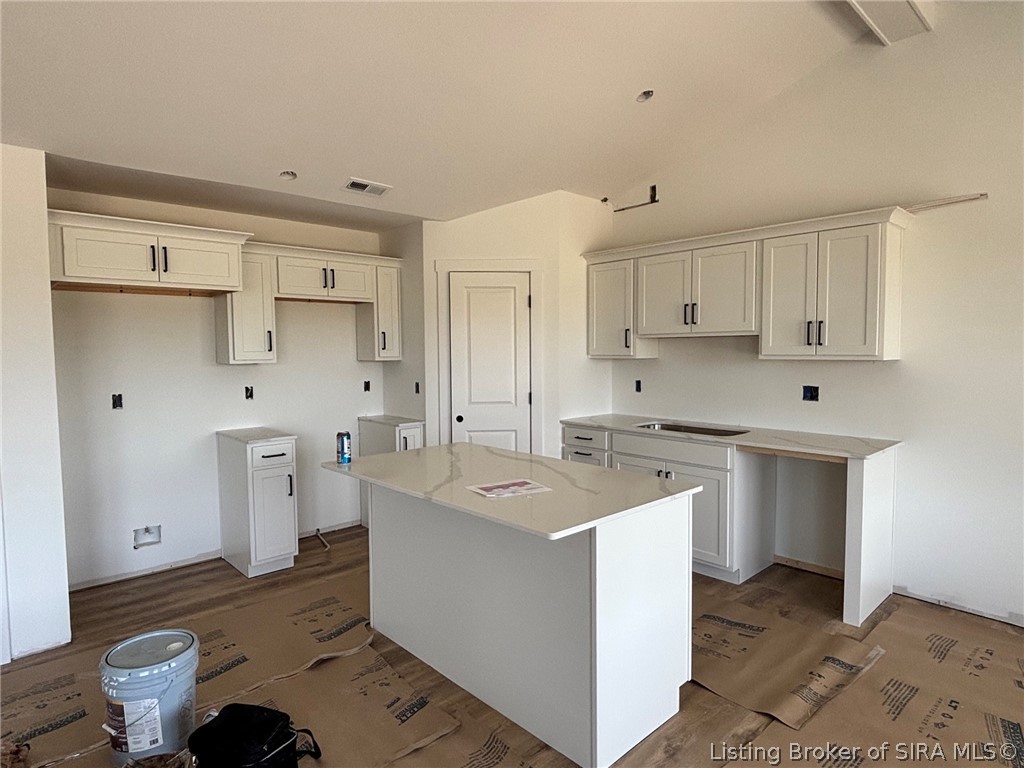5148 Woodstone Circle 138 Property Photo 7
