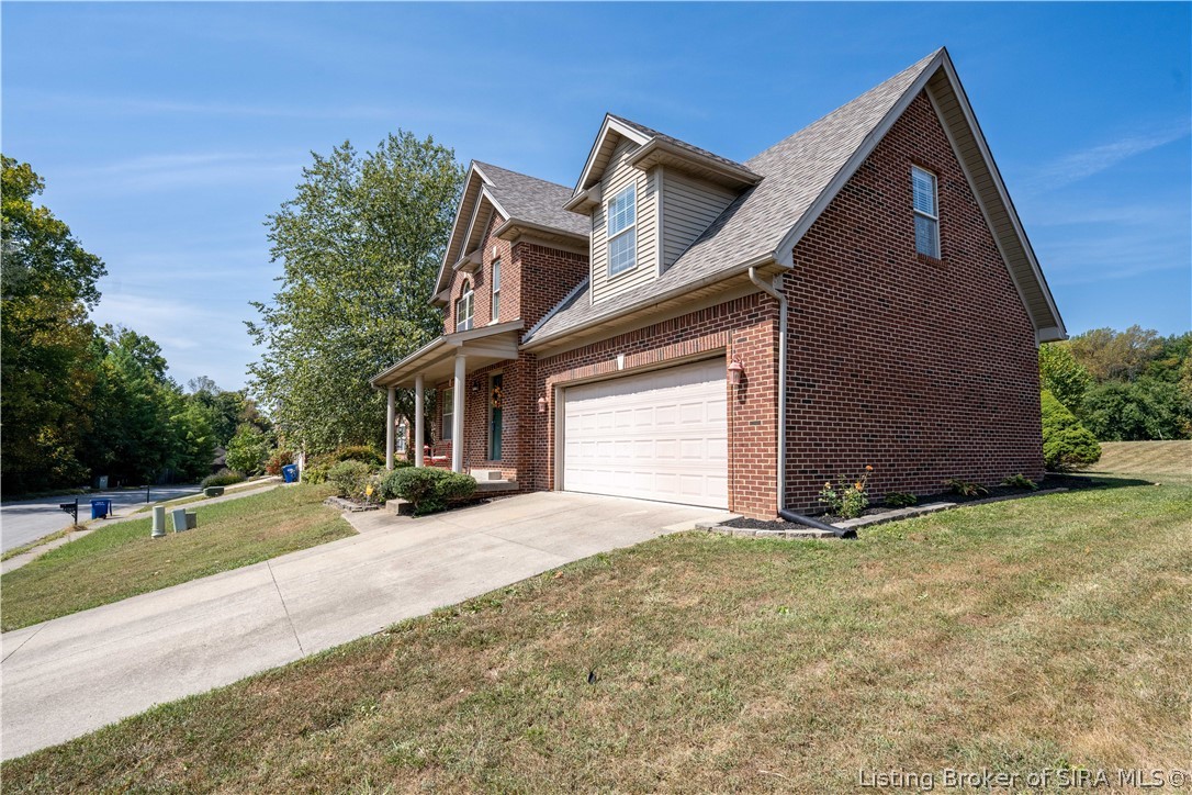 1714 Sterling Oaks Drive Property Photo 3