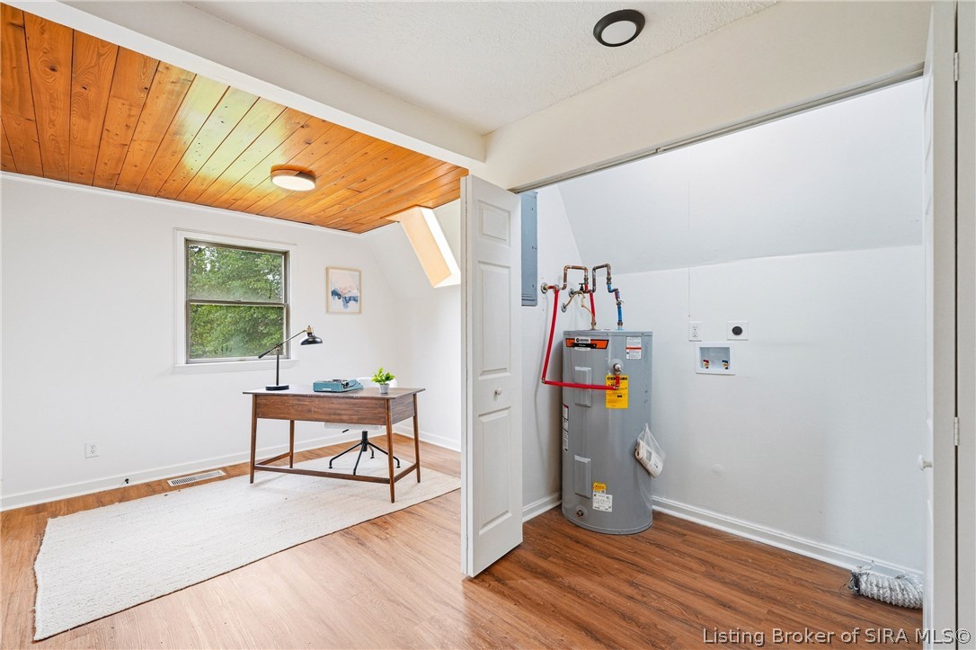 833 Clampett Lane Property Photo 25