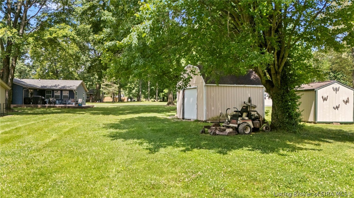 515 N Hereford Lane Property Photo 7