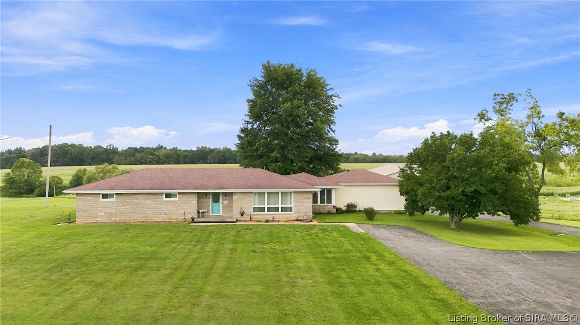 6692 W State Road 56 Property Photo 2