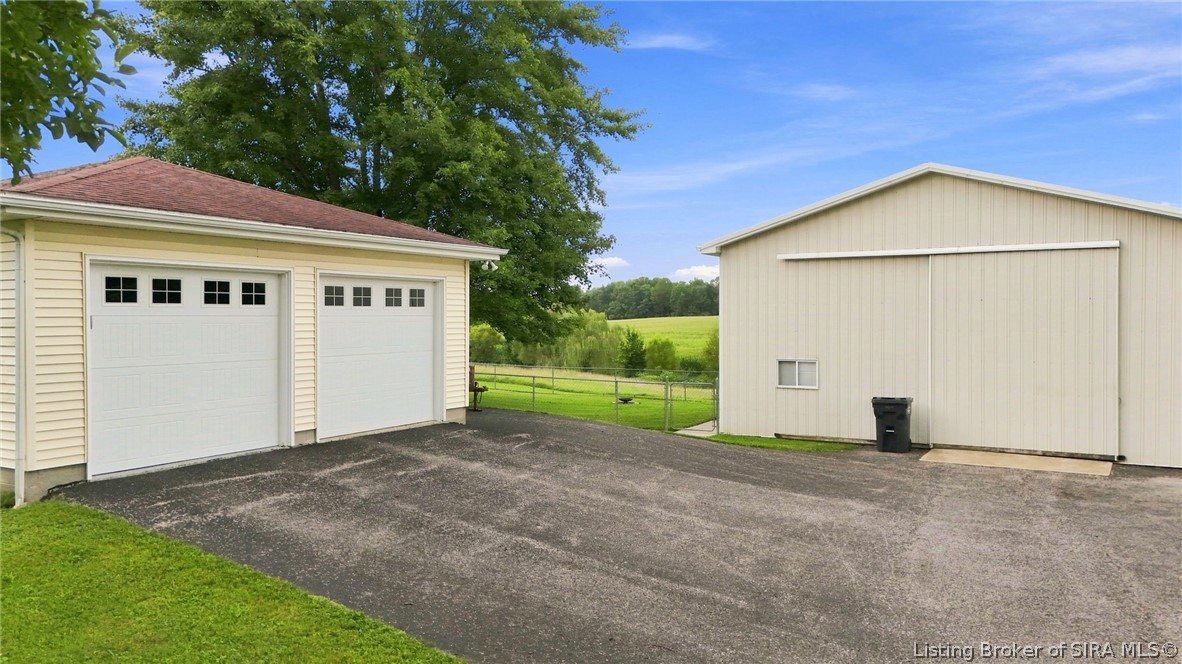 6692 W State Road 56 Property Photo 3