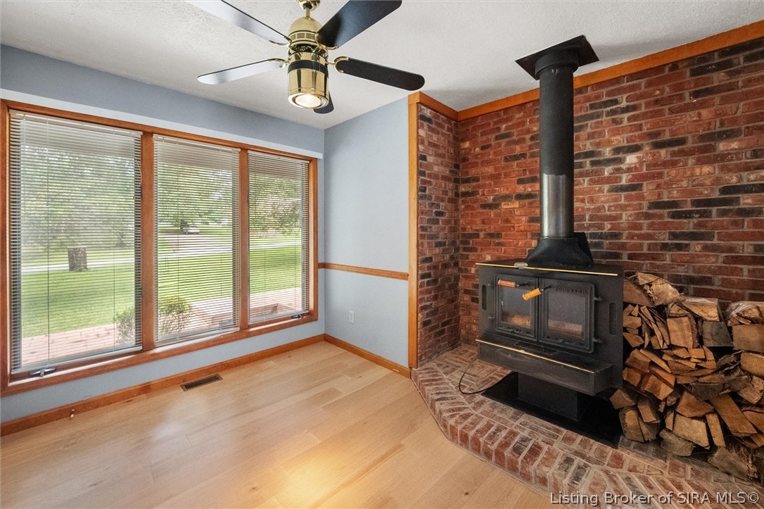6424 Meadow Oak Drive Property Photo 14