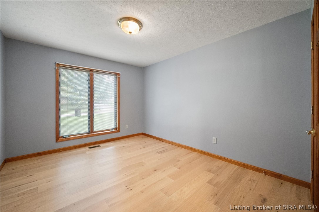 6424 Meadow Oak Drive Property Photo 17