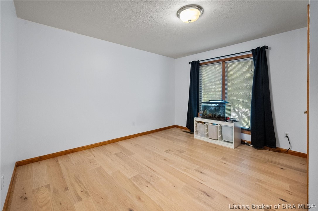 6424 Meadow Oak Drive Property Photo 18