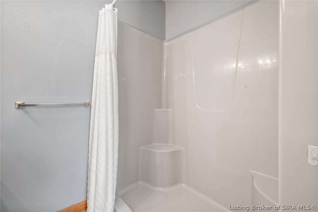 6424 Meadow Oak Drive Property Photo 23