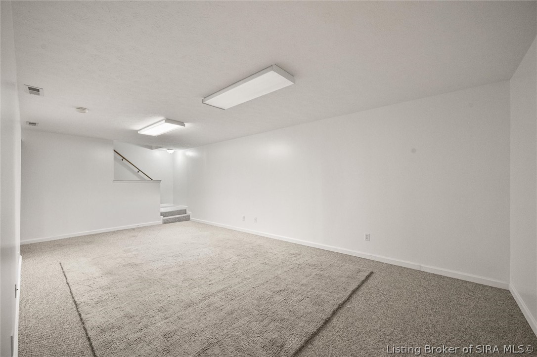 6424 Meadow Oak Drive Property Photo 25