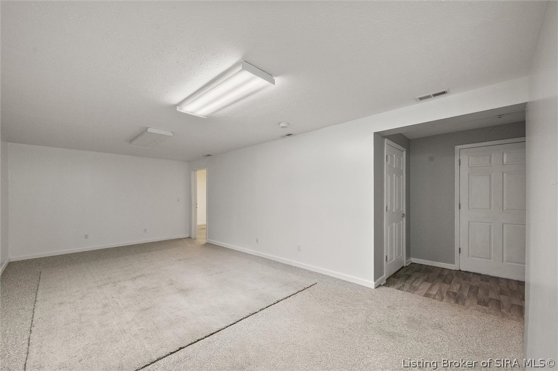 6424 Meadow Oak Drive Property Photo 27