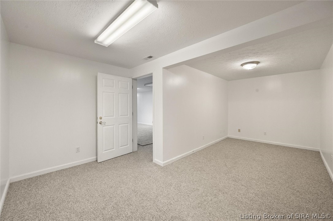 6424 Meadow Oak Drive Property Photo 28