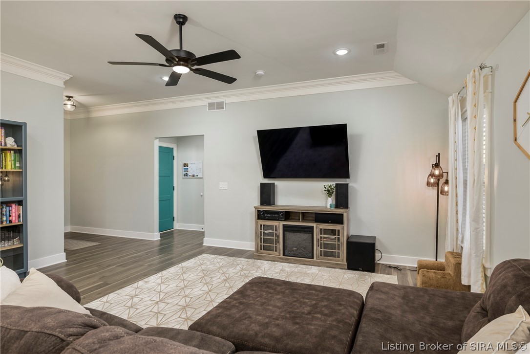 4219 Recreation Way Property Photo 13