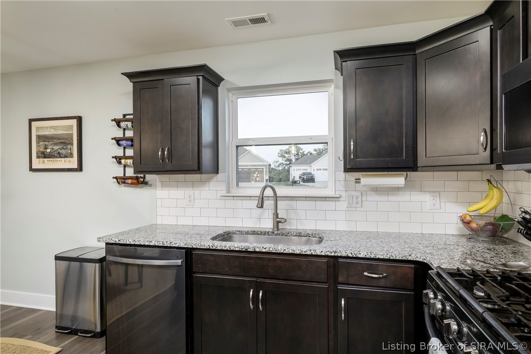 4219 Recreation Way Property Photo 20