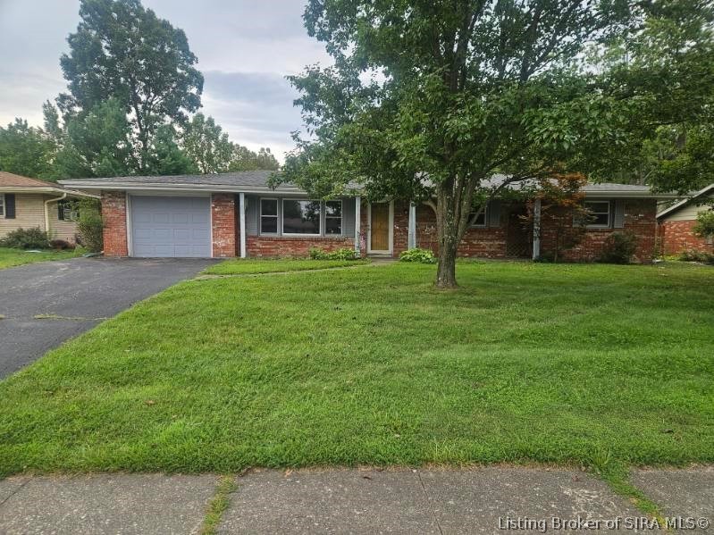 413 Bellaire Drive Property Photo 1