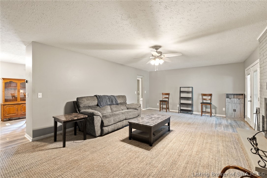 647 E Main Street Nw Property Photo 11