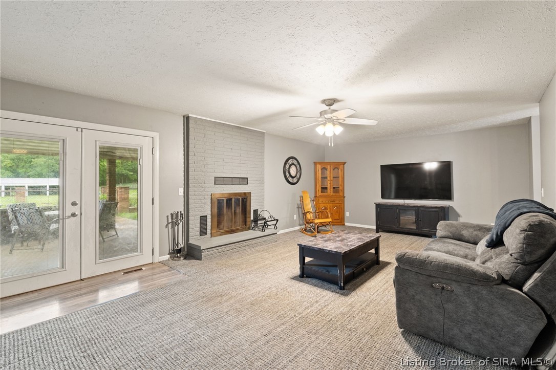 647 E Main Street Nw Property Photo 13