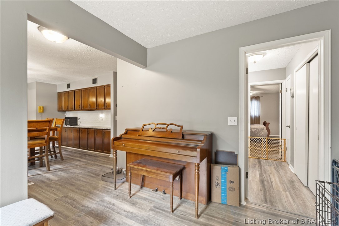 647 E Main Street Nw Property Photo 28
