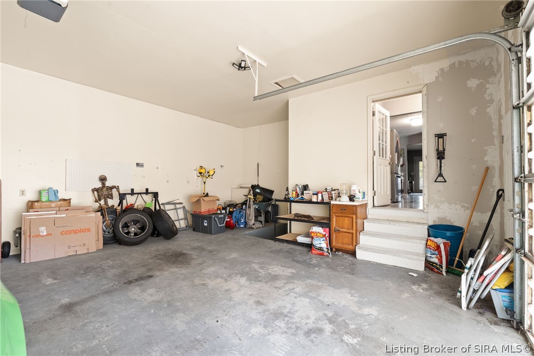 647 E Main Street Nw Property Photo 39
