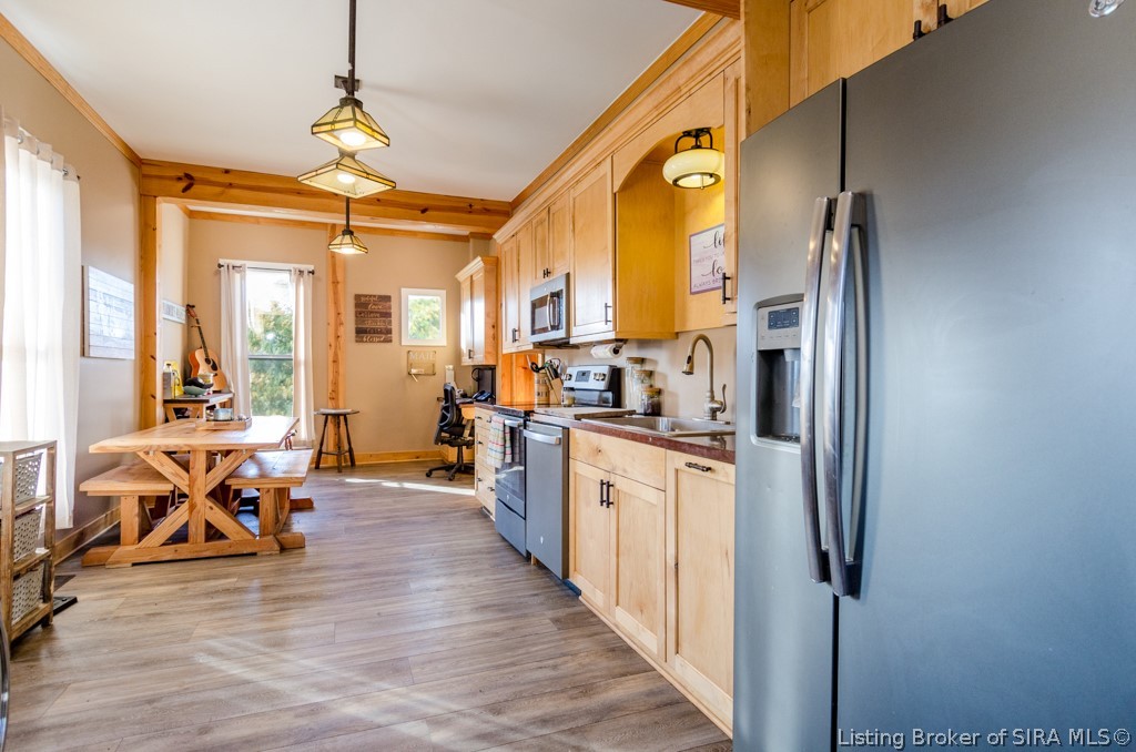 11409 Highway 150 Property Photo 6
