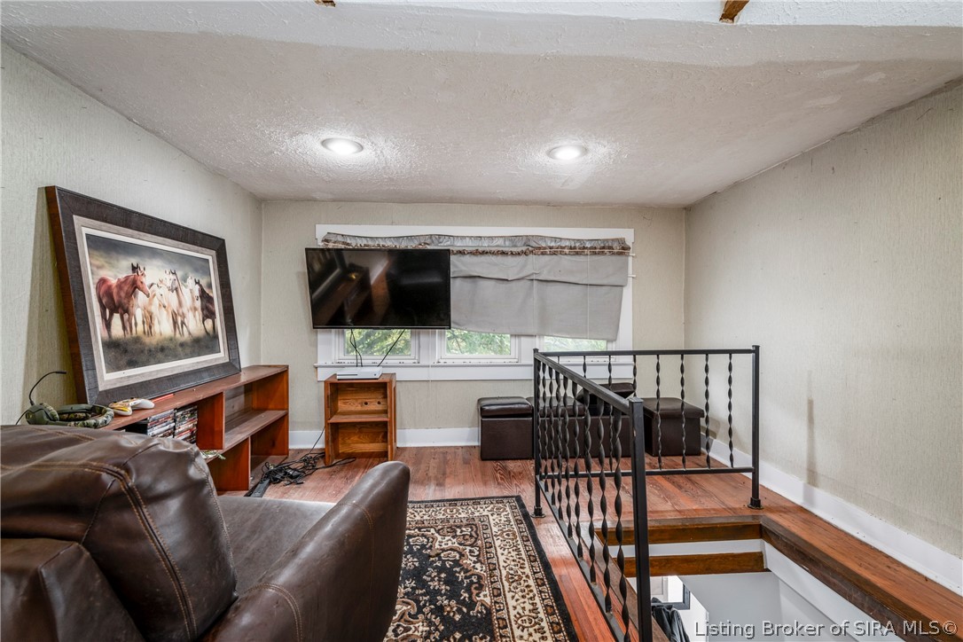 11409 Highway 150 Property Photo 15