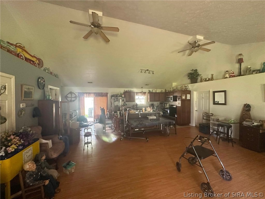 4487 E Chasteen Road Property Photo 2