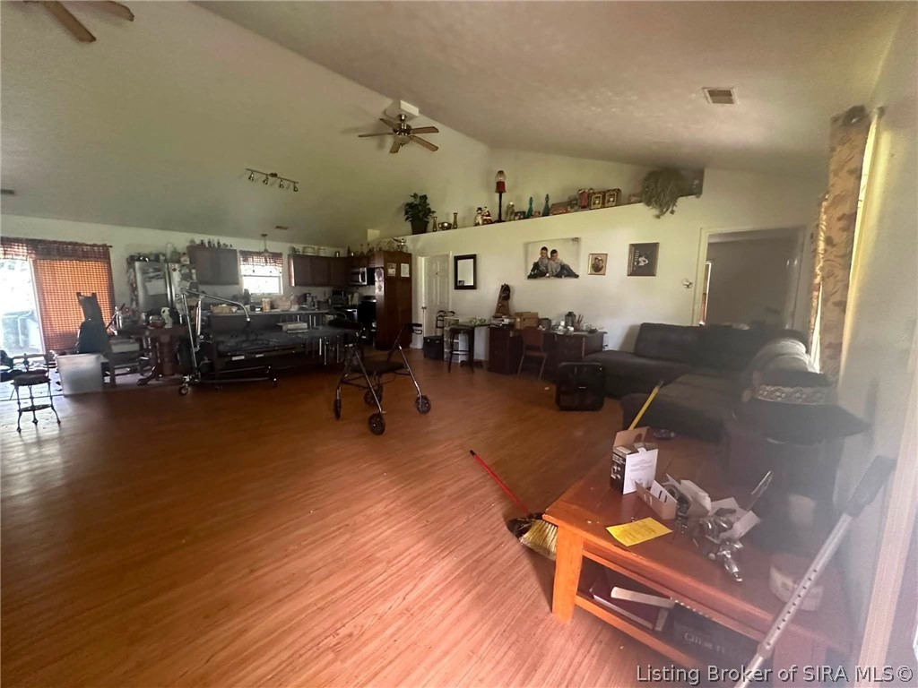 4487 E Chasteen Road Property Photo 4