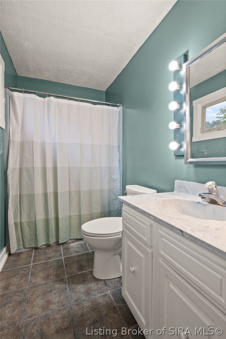 313 Mary Drive Property Photo 5