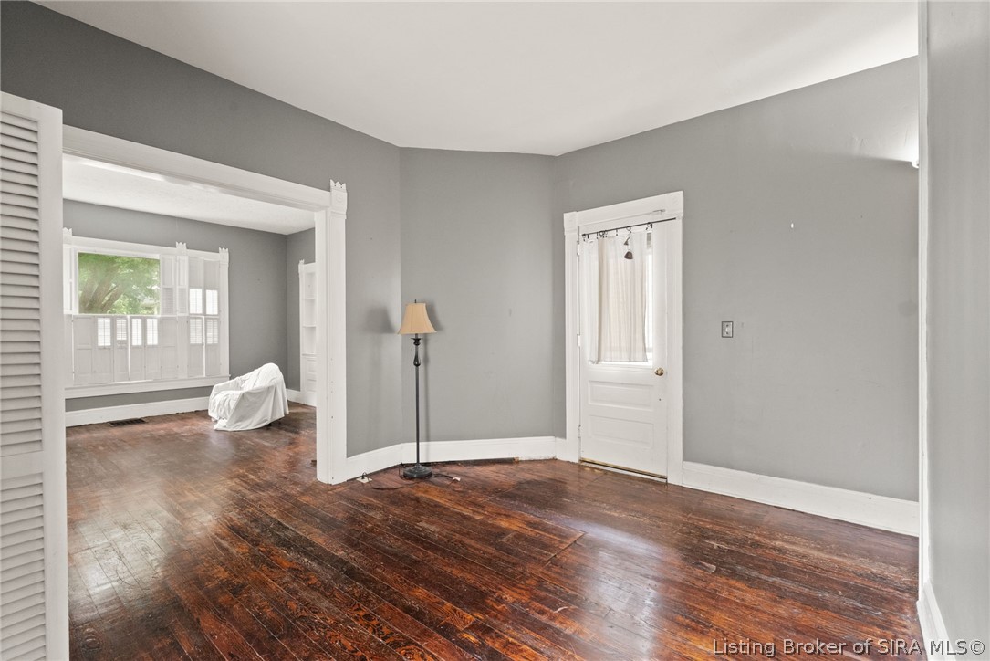 1211 E Elm Street Property Photo 10