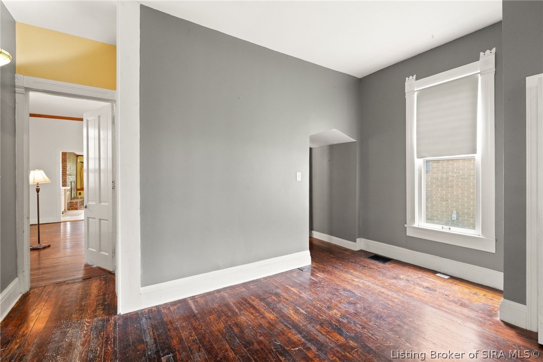 1211 E Elm Street Property Photo 12