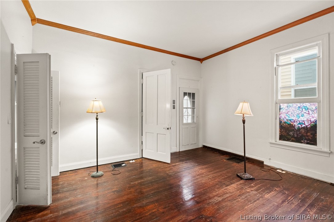 1211 E Elm Street Property Photo 15