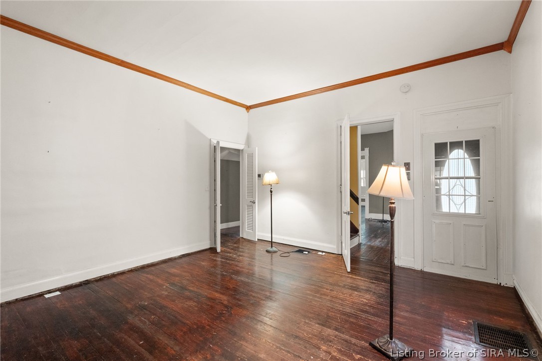 1211 E Elm Street Property Photo 16