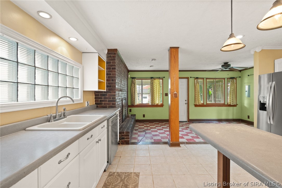 1211 E Elm Street Property Photo 17