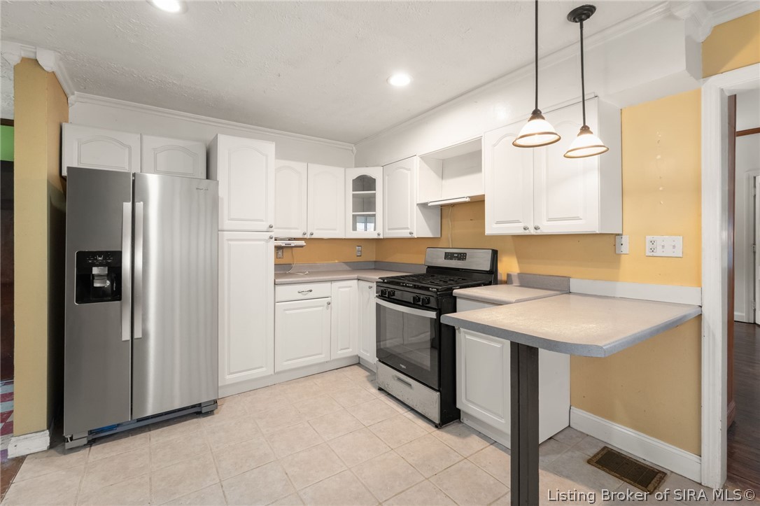 1211 E Elm Street Property Photo 19