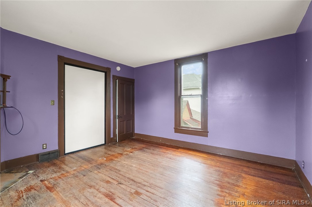 1211 E Elm Street Property Photo 33