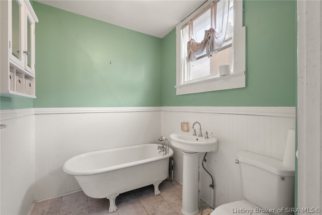 1211 E Elm Street Property Photo 34